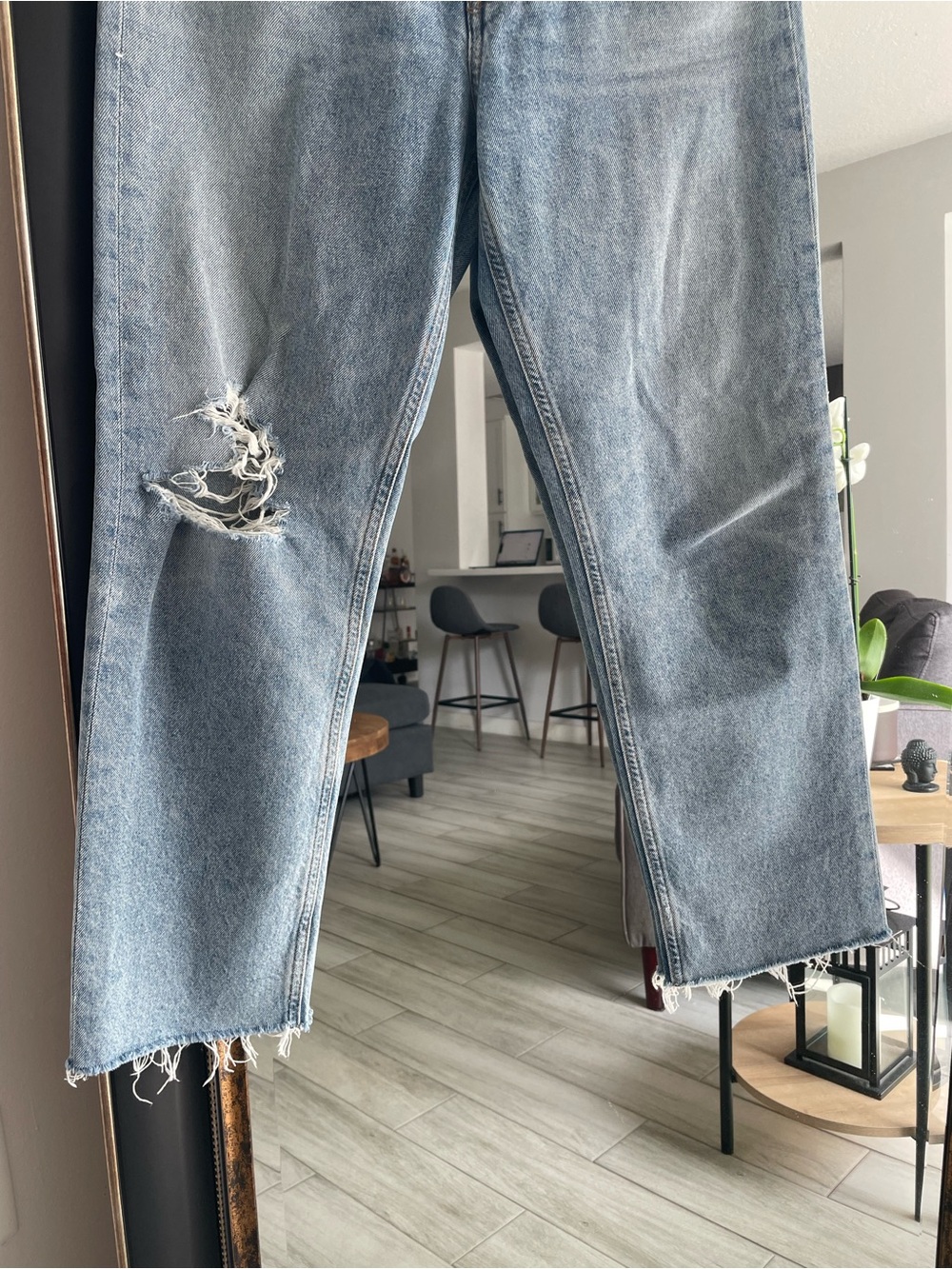 Citizens of Humanity Daphne Crop Jeans 27 High Rise Distressed Light Wash - Picture 3 of 8